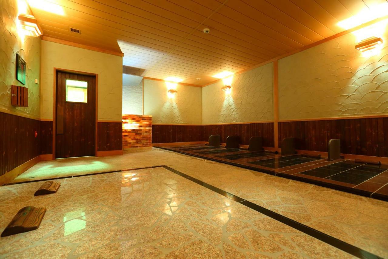 Route Inn Grantia Dazaifu Ngoại thất bức ảnh